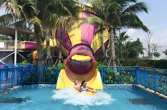 Bom preço Mini alto-falante de piscina para o exterior Deslizador personalizável para parque aquático on-line